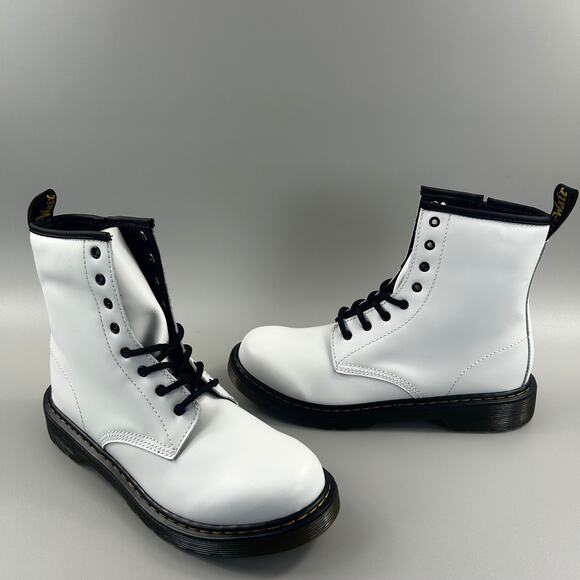 Dr. Martens 1460 Women Size 7 White Smooth Leather Zip Combat Boots NEW - Picture 2 of 6